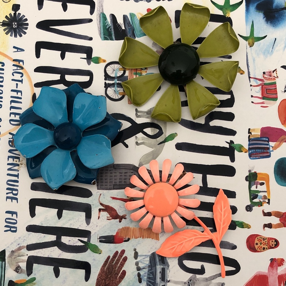 Vintage 1960s enamel flower pins set of 3